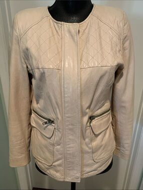 Trouve Women’s Cream Quilted Soft Leather Jacket. Sz M. VGUC.